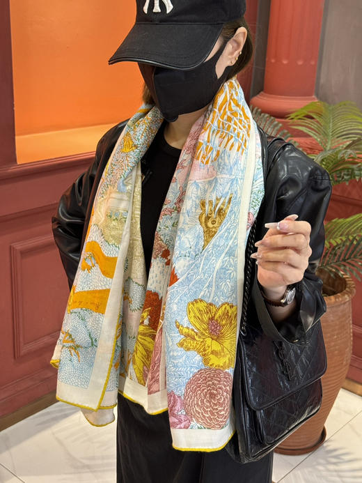 秋冬特惠💰420 爱马仕围巾 秋冬搭配利器 双面同色 版真丝羊绒披肩！ 商品图1