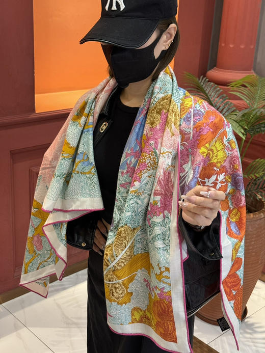 秋冬特惠💰420 爱马仕围巾 秋冬搭配利器 双面同色 版真丝羊绒披肩！ 商品图0