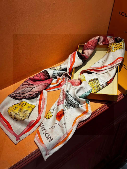 秋冬特惠💰420 LV围巾【双面同色】Lv140cm丝绒方巾《热气球》本款方巾全新加入 and Away 系列 商品图6