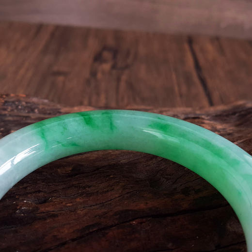 【天然正品】A货翡翠天然收藏级无纹裂细腻圆条糯种飘辣阳绿57号翡翠手镯301225NJM22 商品图7