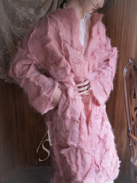 Daniela Gregis 浆果粉马海毛手工肌理长外套 商品图4