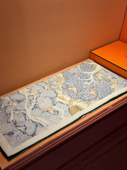 秋冬特惠💰420 爱马仕围巾 秋冬搭配利器 双面同色 版真丝羊绒披肩！ 商品图5