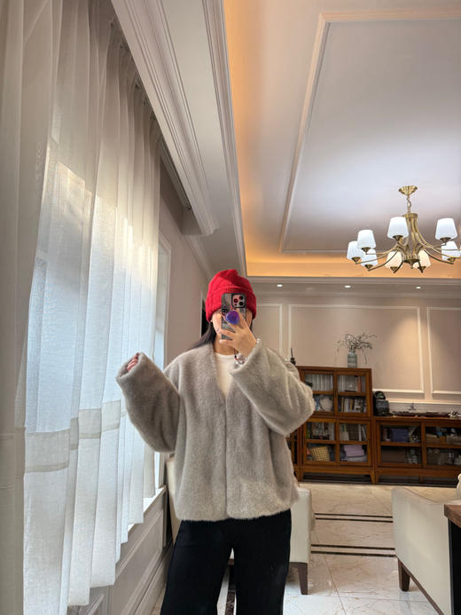 13-3 现货发 极限特惠 大爆款 要等 ed人造皮草 轻盈保暖外套 有三搭扣 我穿L宽松如图 商品图9