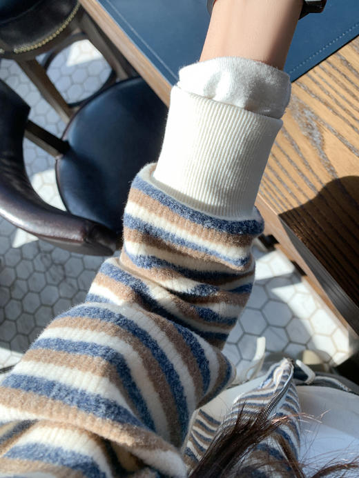 <曾小咸推荐>现货秒杀 ！微信超特价！复古条纹连帽外套 日常249.99 立减100 秒杀149.99！！ 毛织休闲裤  秒杀79.99！！ 商品图12