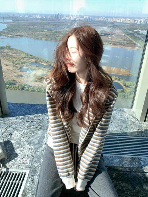 <曾小咸推荐>现货秒杀 ！微信超特价！复古条纹连帽外套 日常249.99 立减100 秒杀149.99！！ 毛织休闲裤  秒杀79.99！！ 商品图14