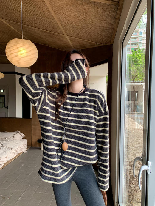 <曾小咸推荐>现货秒杀 ！微信超特价！韩系黑白条纹毛织T恤 日常159.99 立减80 秒杀79.99！！ 商品图3