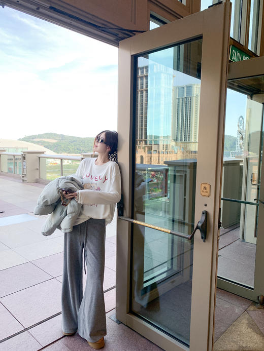 <曾小咸推荐>现货秒杀 ！微信超特价！小猫印花加绒t恤 日常119.99 立减50 秒杀69.99！小猫印花t恤（常规） 日常109.99 立减40 秒杀69.99！！ 商品图10