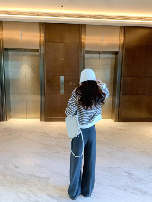 <曾小咸推荐>现货秒杀 ！微信超特价！复古条纹连帽外套 日常249.99 立减100 秒杀149.99！！ 毛织休闲裤  秒杀79.99！！ 商品图11