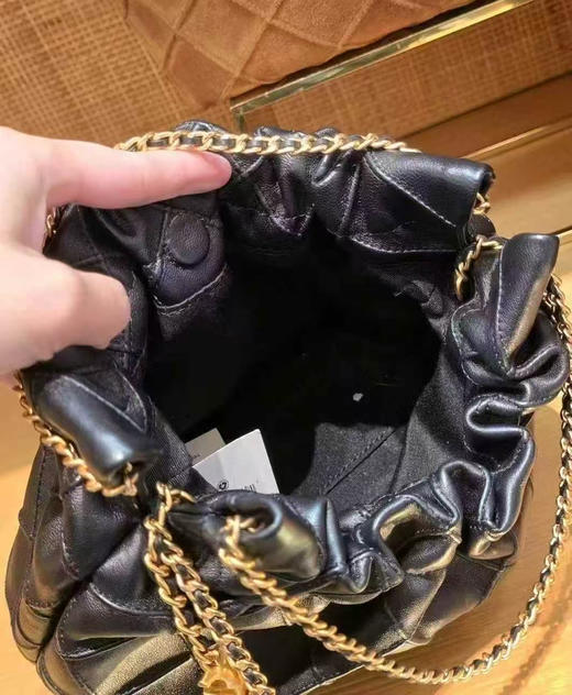 💰3480✈️直邮，Tory burch专柜黑色mini垃圾袋，fleming软皮抽绳背包，可任意斜挎手提肩背，软羊皮超级有质感⚠️ 商品图3