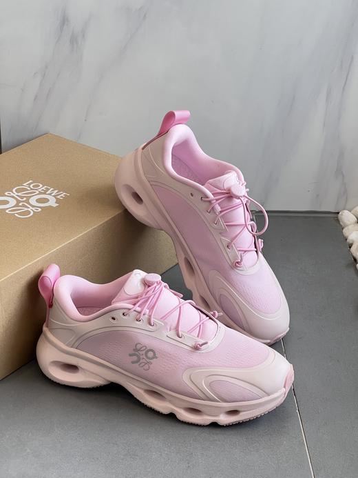 点此购买 罗意威LOEWE×On昂跑男女款Cloudsolo第8季联名跑步鞋 98 338989 商品图2