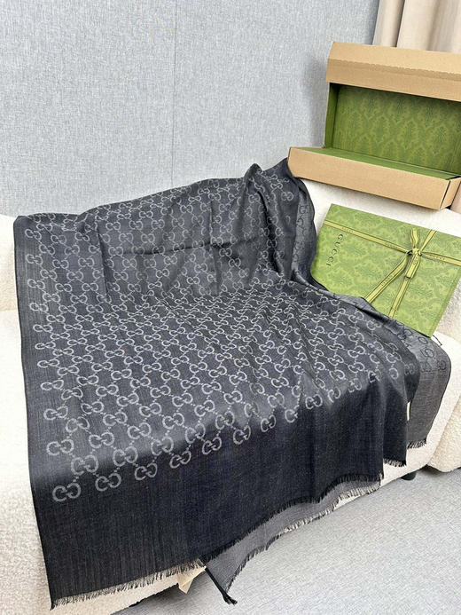 秋冬特惠💰330 古驰围巾 【四季双娇！GG双面中等薄款真丝羊毛围巾】 商品图3