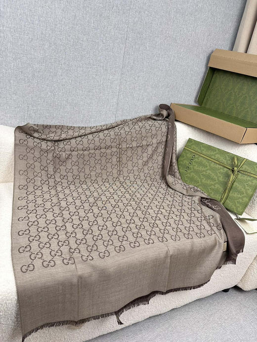 秋冬特惠💰330 古驰围巾 【四季双娇！GG双面中等薄款真丝羊毛围巾】 商品图3