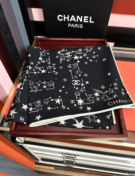 秋冬特惠💰390 新款香奈儿围巾 星星涂鸦【双面同色】经典设计优雅风 商品图8