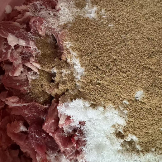 灌肠 | 粮食喂养十二个月的黑猪 手工切块和灌装 五香口味/ 极客农场，偏咸口，适合焖米饭或者配馒头食用。⭐️顺丰/京东随机发 商品图8