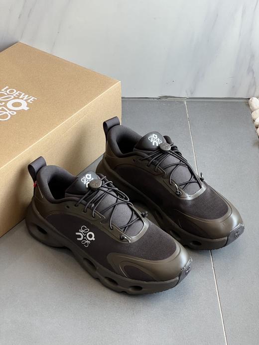 点此购买 罗意威LOEWE×On昂跑男女款Cloudsolo第8季联名跑步鞋 98 338989 商品图14