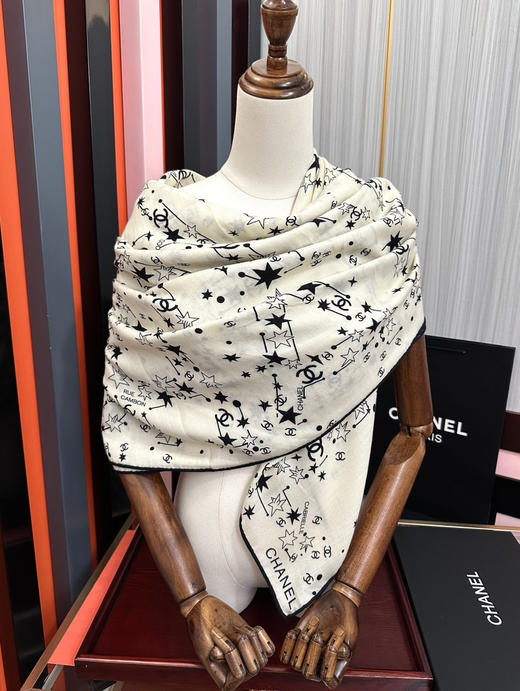 秋冬特惠💰390 新款香奈儿围巾 星星涂鸦【双面同色】经典设计优雅风 商品图7
