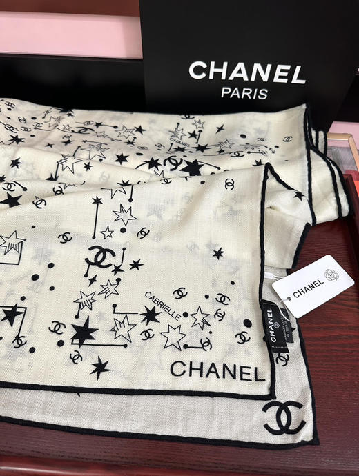 秋冬特惠💰390 新款香奈儿围巾 星星涂鸦【双面同色】经典设计优雅风 商品图6