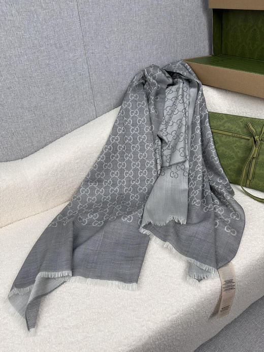 秋冬特惠💰330 古驰围巾 【四季双娇！GG双面中等薄款真丝羊毛围巾】 商品图5