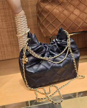 💰3480✈️直邮，Tory burch专柜黑色mini垃圾袋，fleming软皮抽绳背包，可任意斜挎手提肩背，软羊皮超级有质感⚠️