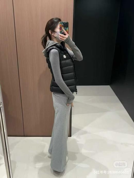 小贵但真好啊：鹅绒蒙口ghany修身掐腰羽绒马甲，又一款穿好几年的好东西 商品图3