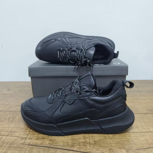 贸易公司渠道，外贸原单 ECCO爱步休闲鞋男 织物透气运动鞋厚底旅游鞋 健步BIOM2.2 
黑色39.41.43.44
灰色39.40.41.42.43.44 商品图5