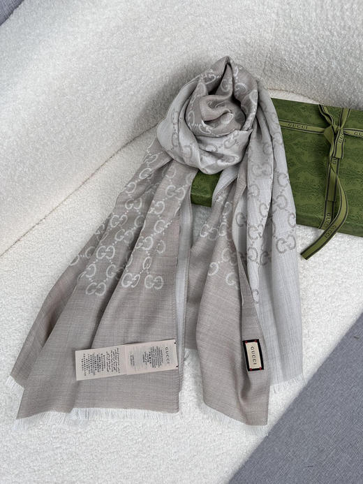 秋冬特惠💰330 古驰围巾 【四季双娇！GG双面中等薄款真丝羊毛围巾】 商品图7