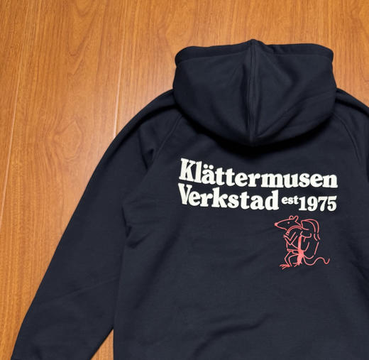 原单正品 Klattermusen攀山鼠 长袖加绒卫衣套头帽衫 加绒 南方可一件过冬款 面料柔软细腻 不掉色 不起球 经典印花 男女同款  
s-2xl 商品图1