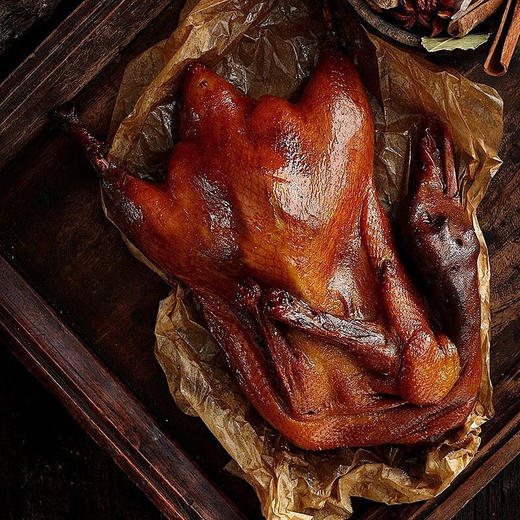 【秘制卤香❗️酱鸭盐水鸭】甄选品质原料制作，秘制卤料，鲜肉卤制，口口超满足，鸭盐水鸭真空卤味鸭货年货餐宴送礼佳选L-d 商品图1