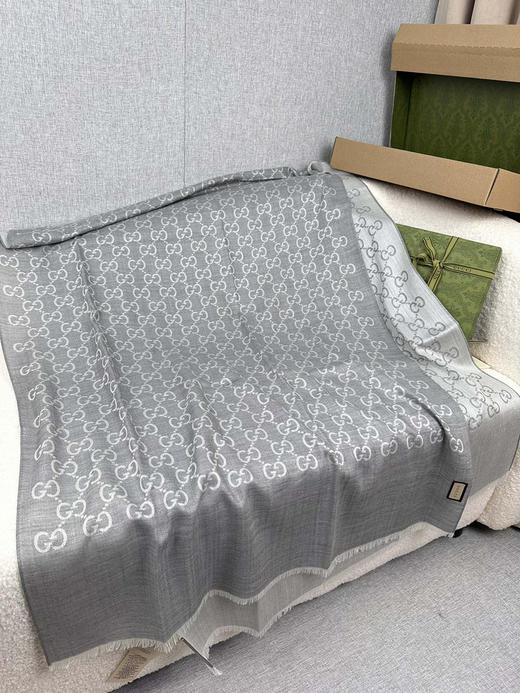 秋冬特惠💰330 古驰围巾 【四季双娇！GG双面中等薄款真丝羊毛围巾】 商品图2