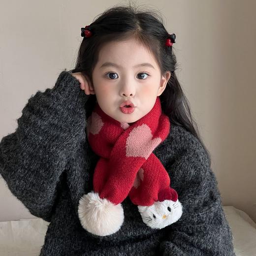 【新年氛围感 保暖围巾】kt围脖 宝宝儿童交叉秋冬季红色围巾 防风护颈女童保暖可爱爱心毛球 商品图0