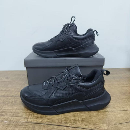 贸易公司渠道，外贸原单 ECCO爱步休闲鞋男 织物透气运动鞋厚底旅游鞋 健步BIOM2.2 
黑色39.41.43.44
灰色39.40.41.42.43.44 商品图4