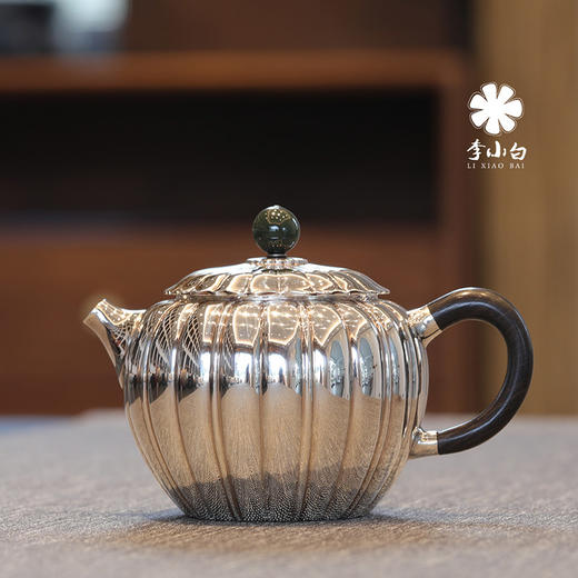 李小白银壶 纯银9999泡茶银壶 菊瓣泡壶 纯银泡茶壶 泡茶银壶 烧水银壶 商品图0