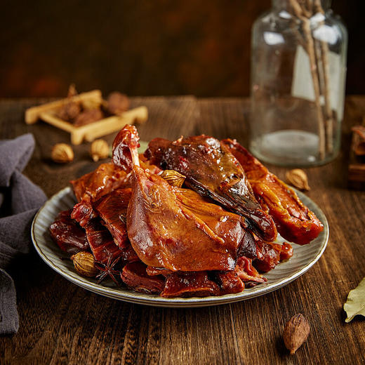 【秘制卤香❗️酱鸭盐水鸭】甄选品质原料制作，秘制卤料，鲜肉卤制，口口超满足，鸭盐水鸭真空卤味鸭货年货餐宴送礼佳选L-d 商品图0