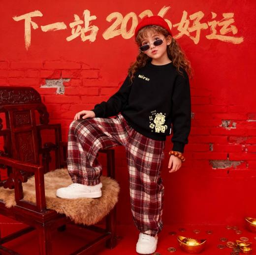 加绒卫衣儿童2026新年喜庆年服国风艺术字体印花上衣加厚保暖 商品图3