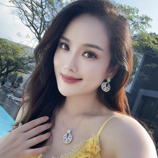 GAONAS  瑞雪奢华白色璀璨水滴项链11796XW 商品图3