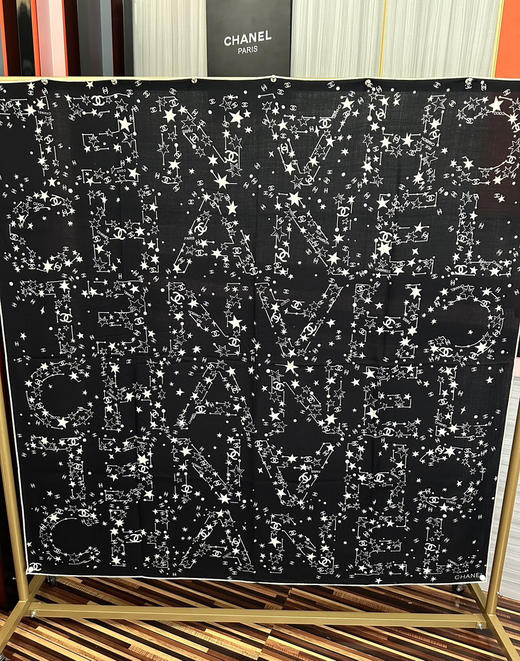 秋冬特惠💰390 新款香奈儿围巾 星星涂鸦【双面同色】经典设计优雅风 商品图2