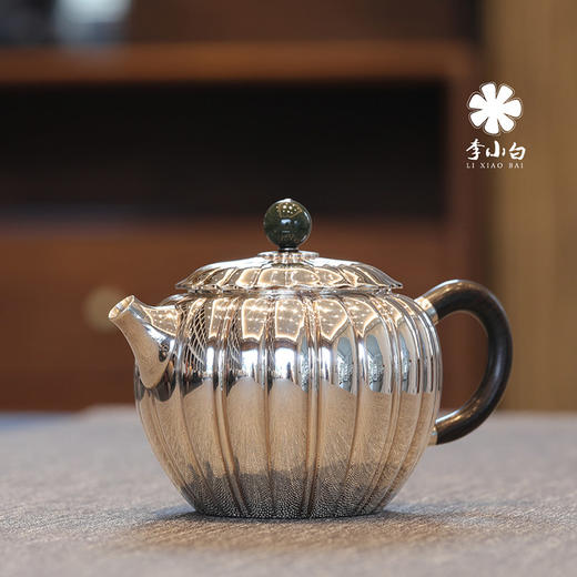 李小白银壶 纯银9999泡茶银壶 菊瓣泡壶 纯银泡茶壶 泡茶银壶 烧水银壶 商品图1