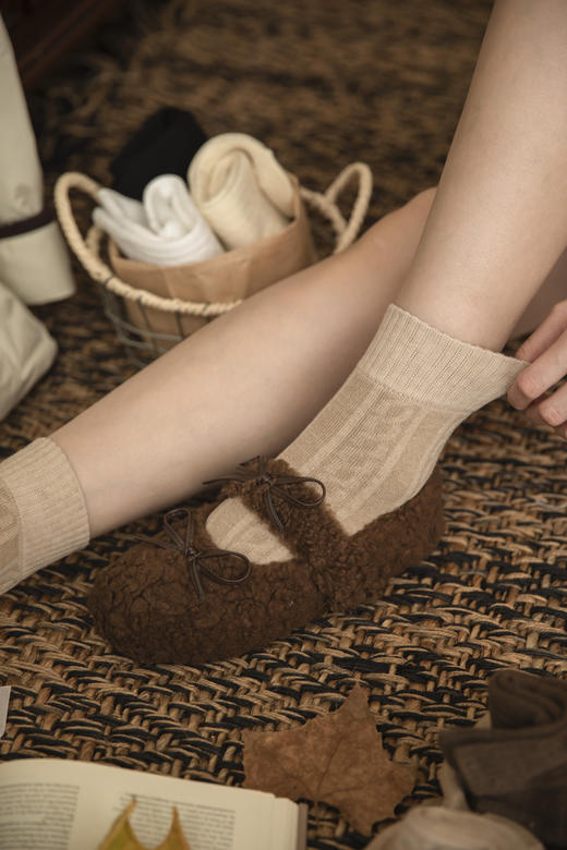 卷王❗️内小仙超厚云绒毛圈保暖麻花袜勃肯鞋CP 商品图3