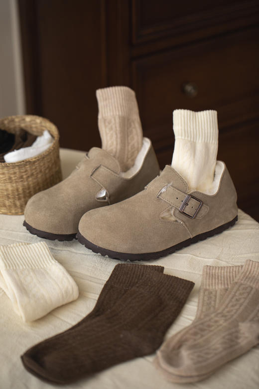 卷王❗️内小仙超厚云绒毛圈保暖麻花袜勃肯鞋CP 商品图9