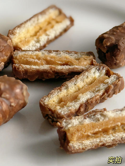 【俄罗斯风味巧克力棒】🔥巧克力➕花生酱➕脆米果➕麦片🍫 ✅浓郁顺滑的巧克力+酥脆的米果+外层洒满麦片+内层花生酱夹心  商品图1