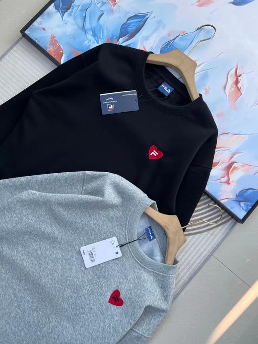 F010438秋冬款加绒加厚保暖爱心刺绣后背大印花圆领卫衣 商品图2