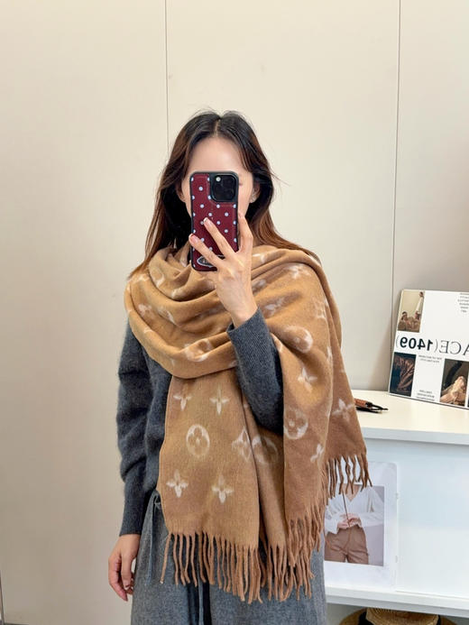 秋冬特惠💰150 LV围巾 秋冬男女同款 商品图1