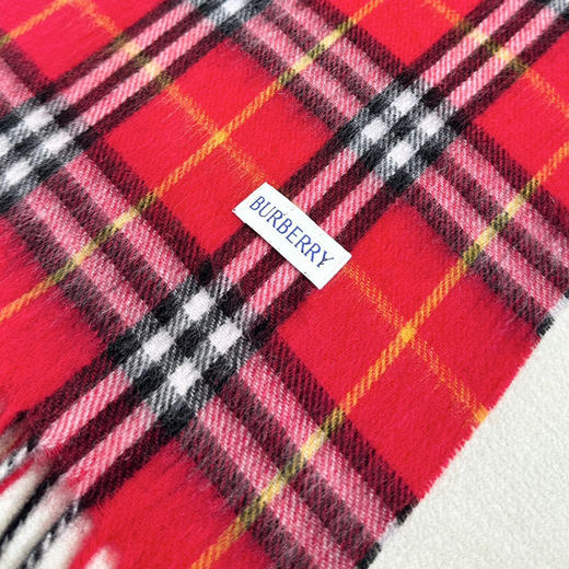 秋冬特惠💰250 巴宝莉围巾 上新 新年红提前来啦！经典羊毛格子围巾 商品图8