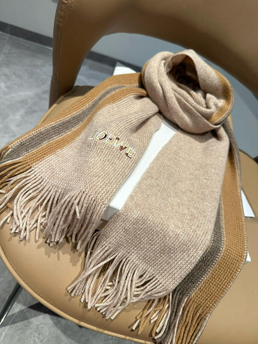 秋冬特惠💰280 罗意威高端羊毛针织围巾！可正式，可随意 商品图7