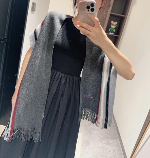 秋冬特惠💰280 罗意威高端羊毛针织围巾！可正式，可随意 商品图1