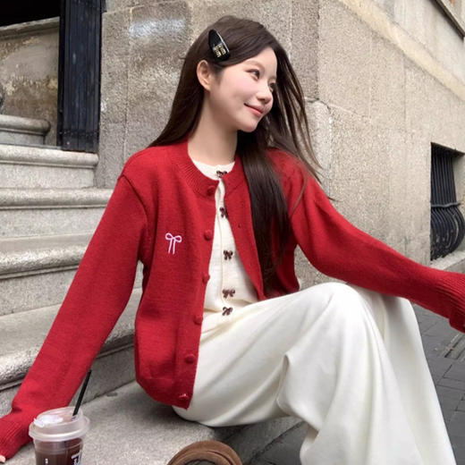 【限时秒杀】西遇假两件红色毛衣女2026春季新韩系设计感蝴蝶结甜美少女感上衣SS060050 商品图4