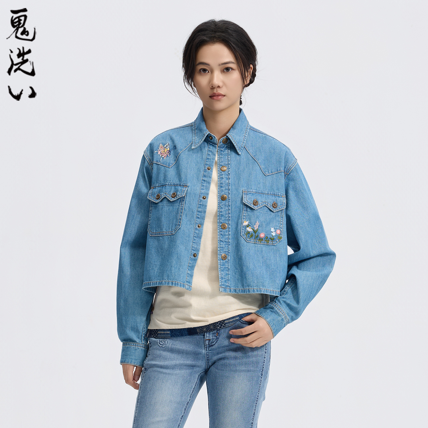 ONIARAI/鬼洗26春季新品泥棒蓝花福蝶绣花牛仔衬衫女 N340254