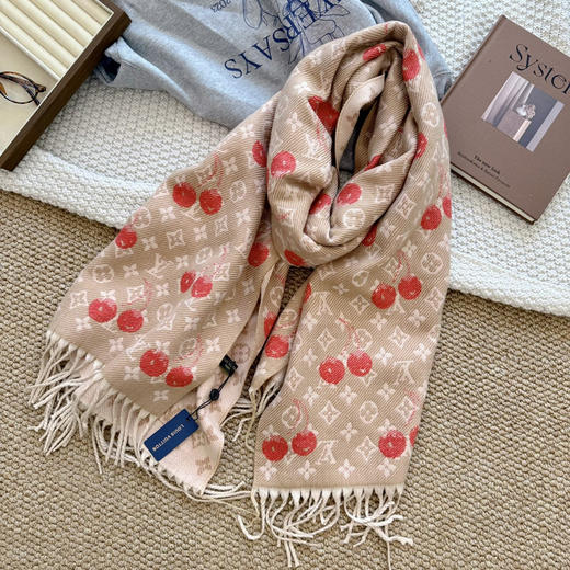 秋冬特惠💰160 LV围巾  LV × TM Monogram Cerise 出自村上隆系列 商品图0