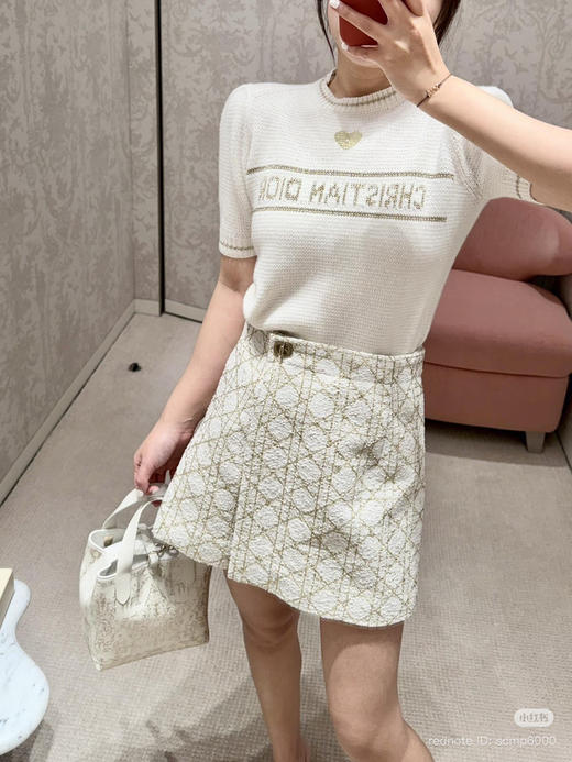 14-3 纯圆正 26ss 雕 富家千金 羊毛羊绒 字母徽标 短袖针织 商品图10