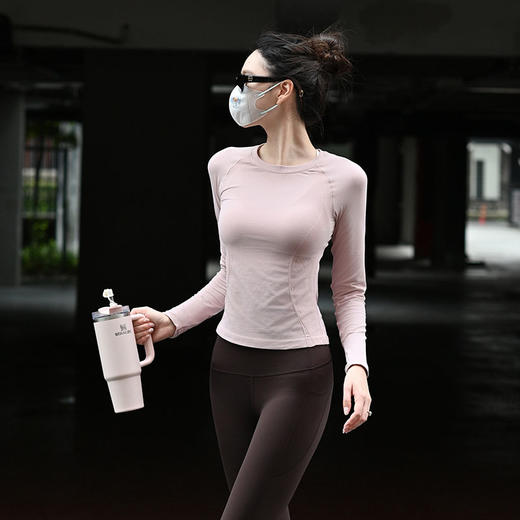 Beenem秋冬新品无缝一体织健身长袖女  四面高弹修身显瘦 圆领瑜伽服透气不挑身材可外穿 商品图0